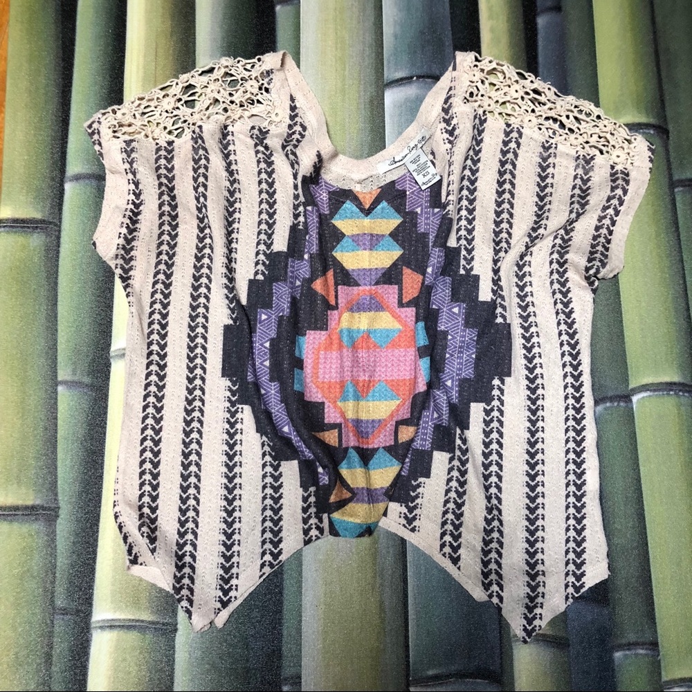 American rag Top -Aztec design size XS (small)
